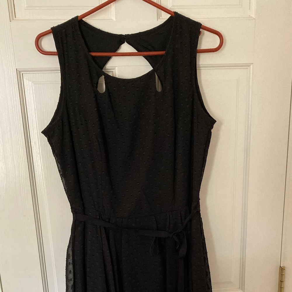Gabby Skye dress. Fully lined. Excellent condition.